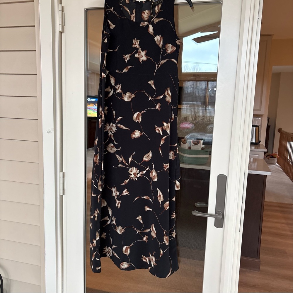 Max Taylor Black Floral A-Line Maxi Dress size L 18” PTP 50” Length INV25/450